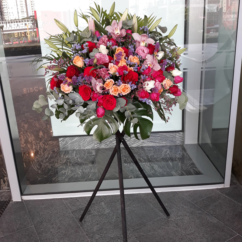 Grand Tyan Flower Stand